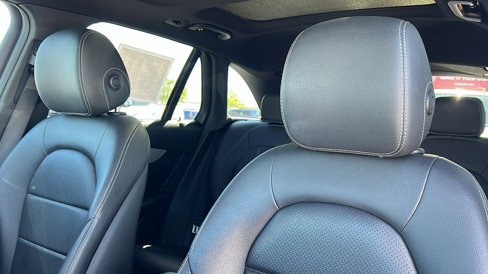 Used 2020 Mercedes-Benz GLC 300 4MATIC image 17