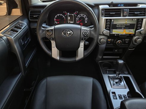 Used 2021 Toyota 4Runner SR5 Premium image 18