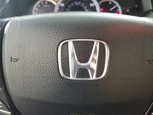 Used 2017 Honda Accord Touring image 21