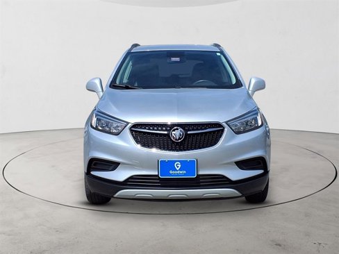 Used 2022 Buick Encore Preferred w/ Safety Package image 2