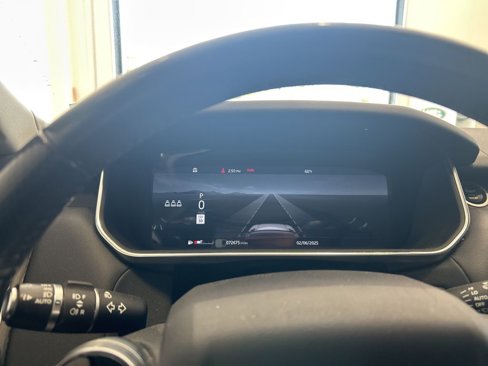 Used 2018 Land Rover Range Rover Sport HSE image 8