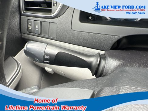 Used 2017 Toyota Camry XLE image 18