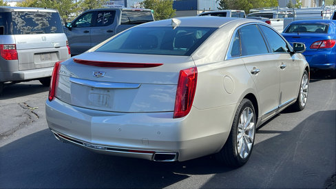 Used 2016 Cadillac XTS Luxury image 3