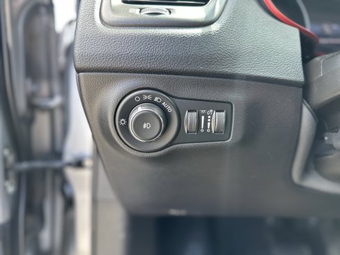Used 2020 Jeep Compass Trailhawk image 28