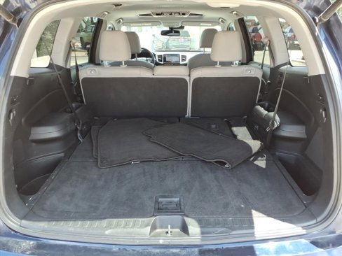 Used 2017 Honda Pilot Touring image 12