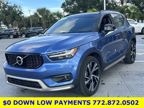 Used 2021 Volvo XC40 T5 R-Design image 2