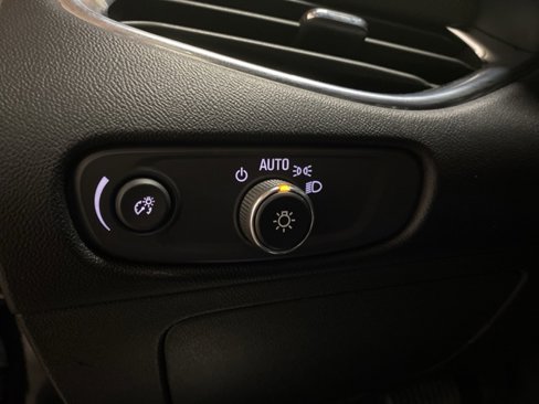 Used 2023 Chevrolet Malibu LT image 32