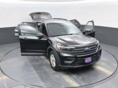 Used 2020 Ford Explorer XLT image 46