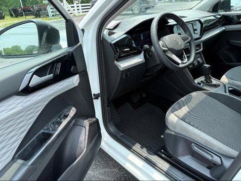 Used 2022 Volkswagen Taos S image 20