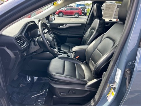 Used 2023 Ford Escape Platinum image 7