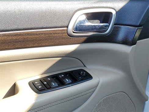 Used 2014 Jeep Grand Cherokee Laredo w/ Quick Order Package 23E image 11