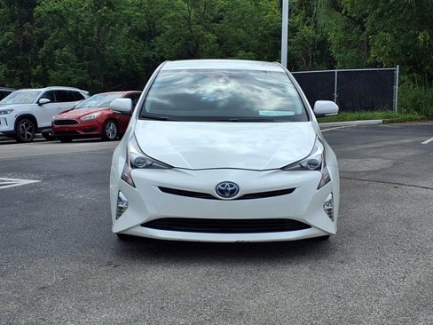Used 2016 Toyota Prius Three Touring image 6