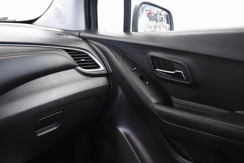 Used 2020 Chevrolet Trax LS w/ Tint and Cruise Package image 19