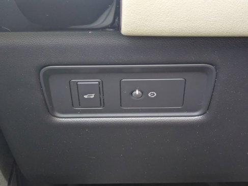 Used 2019 Land Rover Range Rover Sport HSE image 18