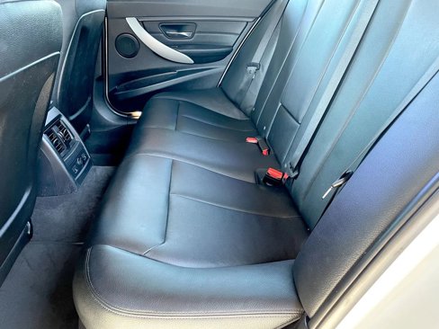 Used 2014 BMW 320i xDrive Sedan image 10