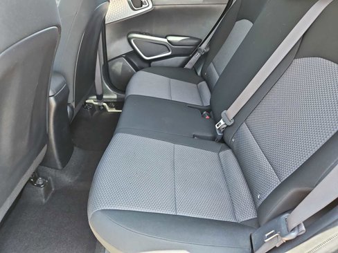 Used 2022 Kia Soul LX w/ Technology Package image 18