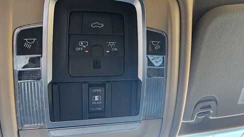 Used 2020 RAM 1500 Laramie image 31