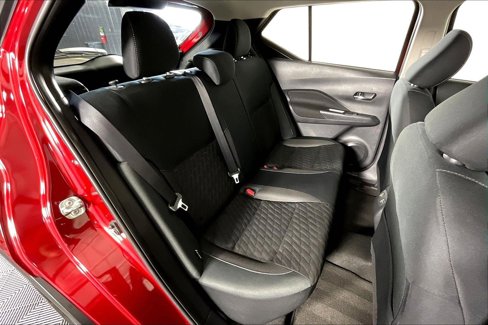 Used 2024 Nissan Kicks SV image 37