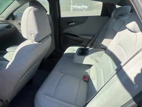 Used 2017 Chevrolet Malibu LS image 15