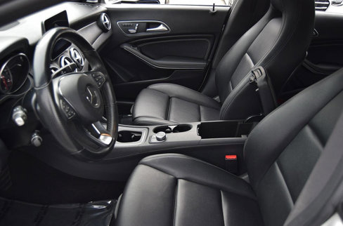 Used 2019 Mercedes-Benz CLA 250 image 38