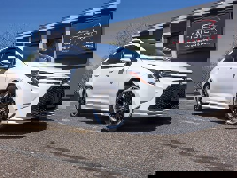 Used 2021 Toyota Corolla LE image 1