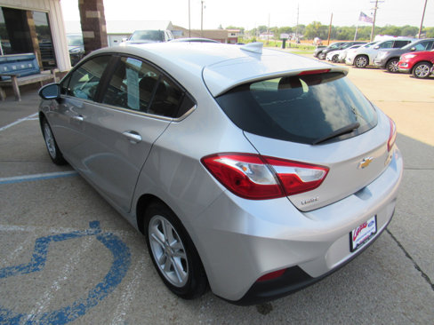 Used 2017 Chevrolet Cruze LT w/ Sun And Sound Package image 7