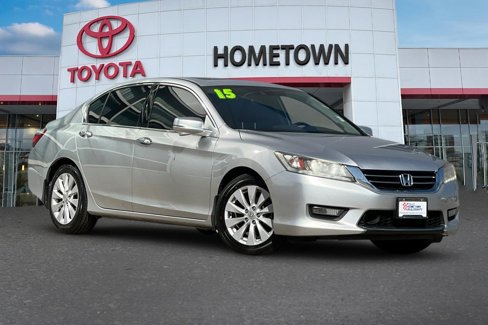 Used 2015 Honda Accord Touring image 2