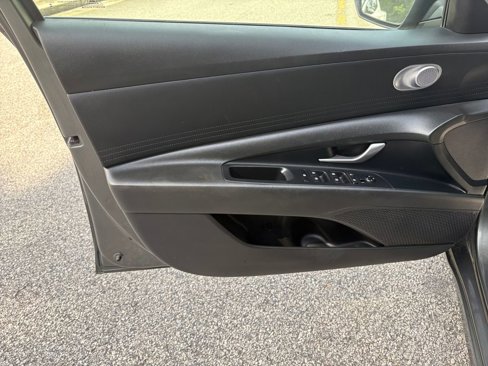 Used 2024 Hyundai Elantra SEL image 10