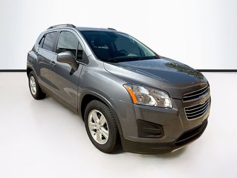 Used 2015 Chevrolet Trax LT w/ LT Plus Package image 3