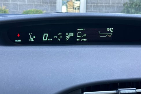 Used 2015 Toyota Prius Three image 25