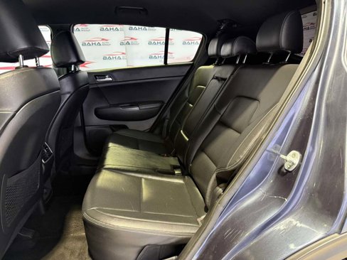 Used 2020 Kia Sportage S image 27