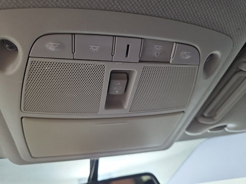 Used 2015 Nissan Sentra SL w/ SL Premium Package image 25