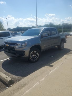 Used 2022 Chevrolet Colorado W/T w/ Custom Special Edition image 2
