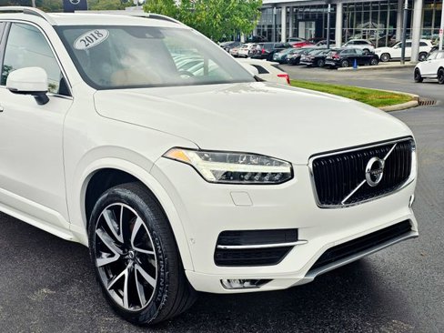 Used 2018 Volvo XC90 T6 Momentum w/ Convenience Package image 2