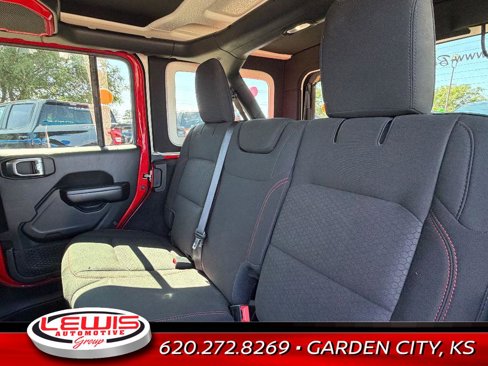 Used 2021 Jeep Wrangler Unlimited Rubicon image 16