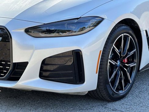 Certified 2023 BMW i4 eDrive40 w/ M Sport Package image 13