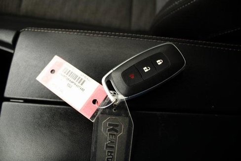 Used 2023 Nissan Rogue SV image 22