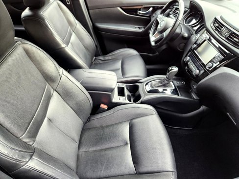 Used 2021 Nissan Rogue Sport SL image 16