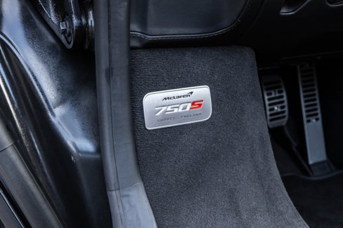 New 2025 McLaren 750S Spider image 48