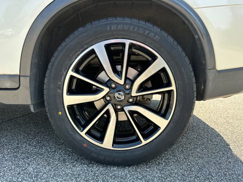 Certified 2019 Nissan Rogue SL w/ Premium Package image 20