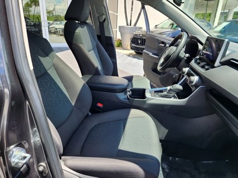 Used 2023 Toyota RAV4 XLE image 20