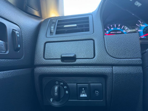 Used 2012 Ford Fusion SE image 26