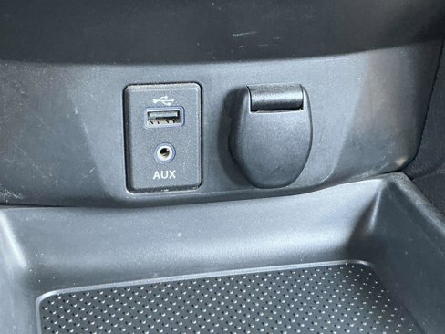 Used 2017 Nissan Rogue S image 20