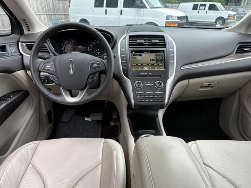 Used 2019 Lincoln MKC Reserve w/ MKC Climate Package image 12