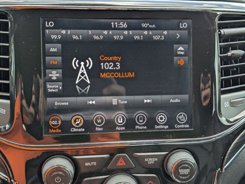 Used 2022 Jeep Grand Cherokee Limited image 24