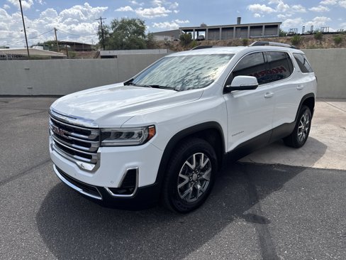 Used 2023 GMC Acadia SLT image 3