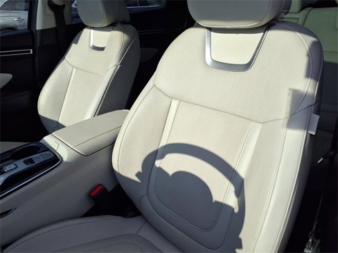 Used 2022 Hyundai Tucson Limited image 6