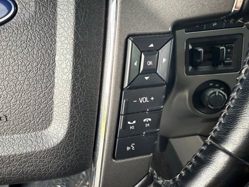 Used 2017 Ford Expedition Max Platinum image 18