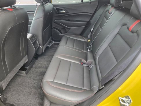 Used 2024 Chevrolet Trax RS w/ Sunroof Package image 14
