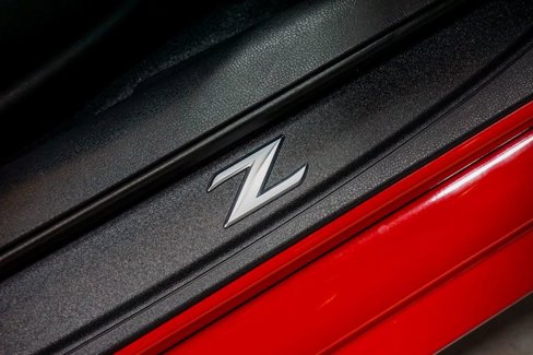 Used 2010 Nissan 370Z Touring image 57
